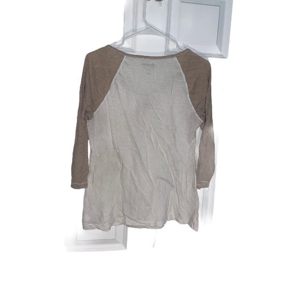 Old Navy Cream Vintage Baseball Tee - Picture 3 of 3